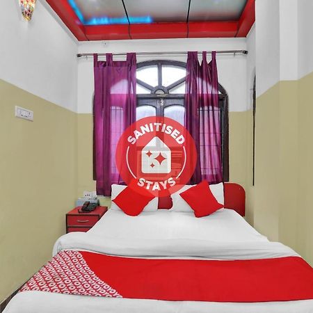 Oyo 82407 K Shree Guest House 瓦拉纳西 外观 照片