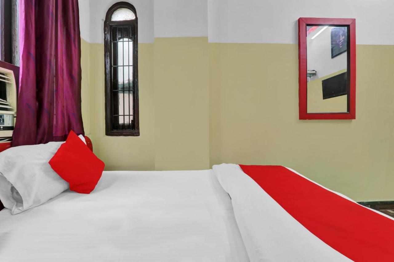 Oyo 82407 K Shree Guest House 瓦拉纳西 外观 照片