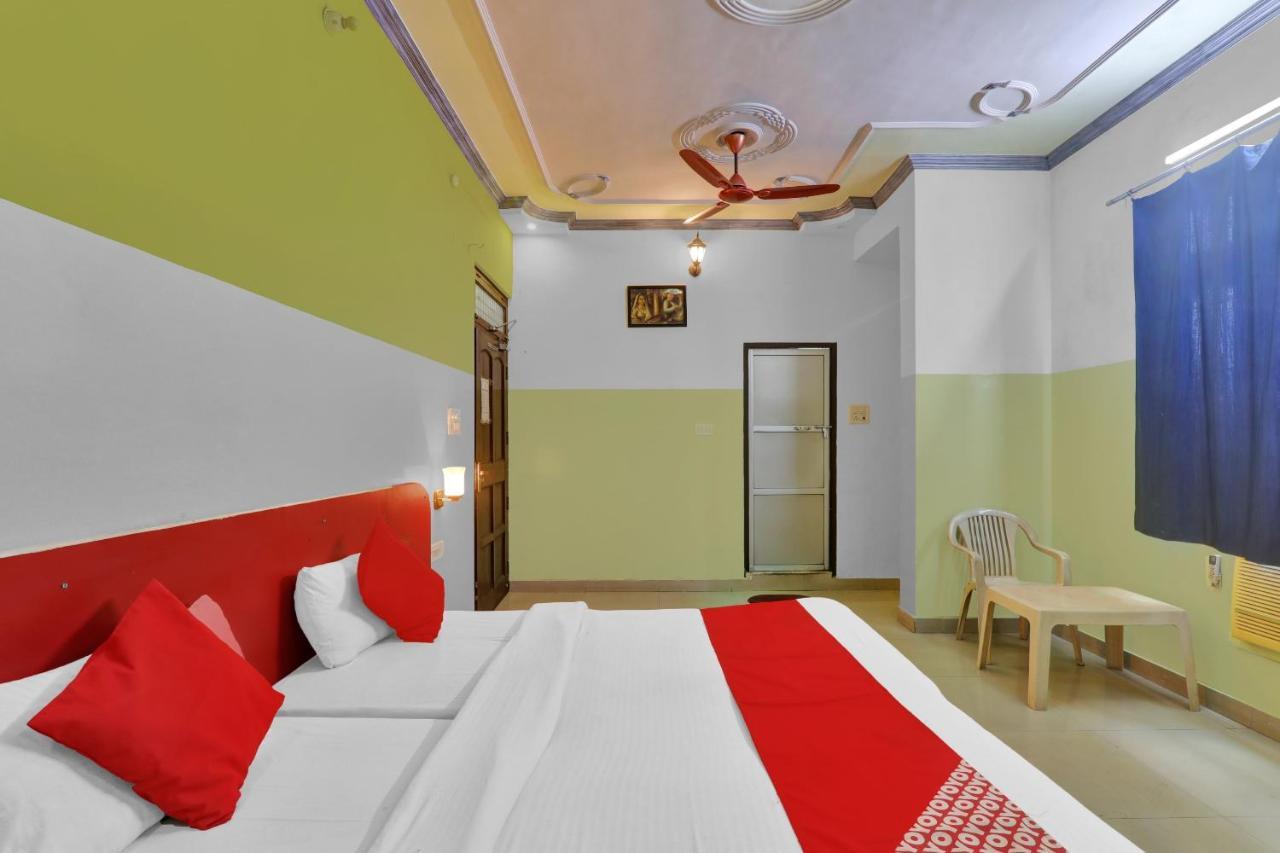 Oyo 82407 K Shree Guest House 瓦拉纳西 外观 照片