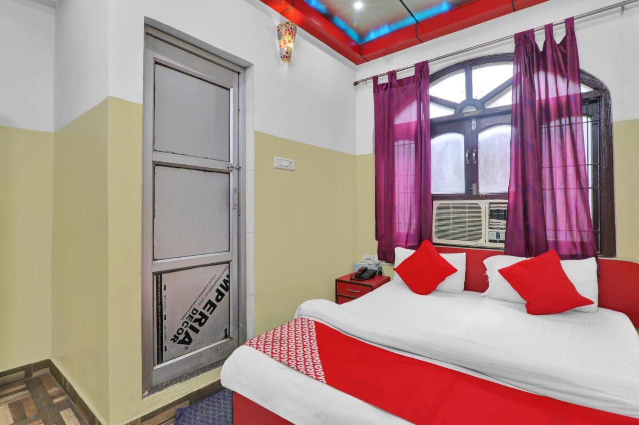 Oyo 82407 K Shree Guest House 瓦拉纳西 外观 照片