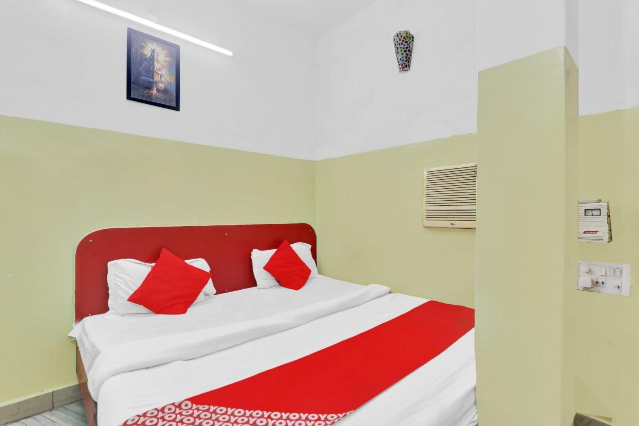 Oyo 82407 K Shree Guest House 瓦拉纳西 外观 照片