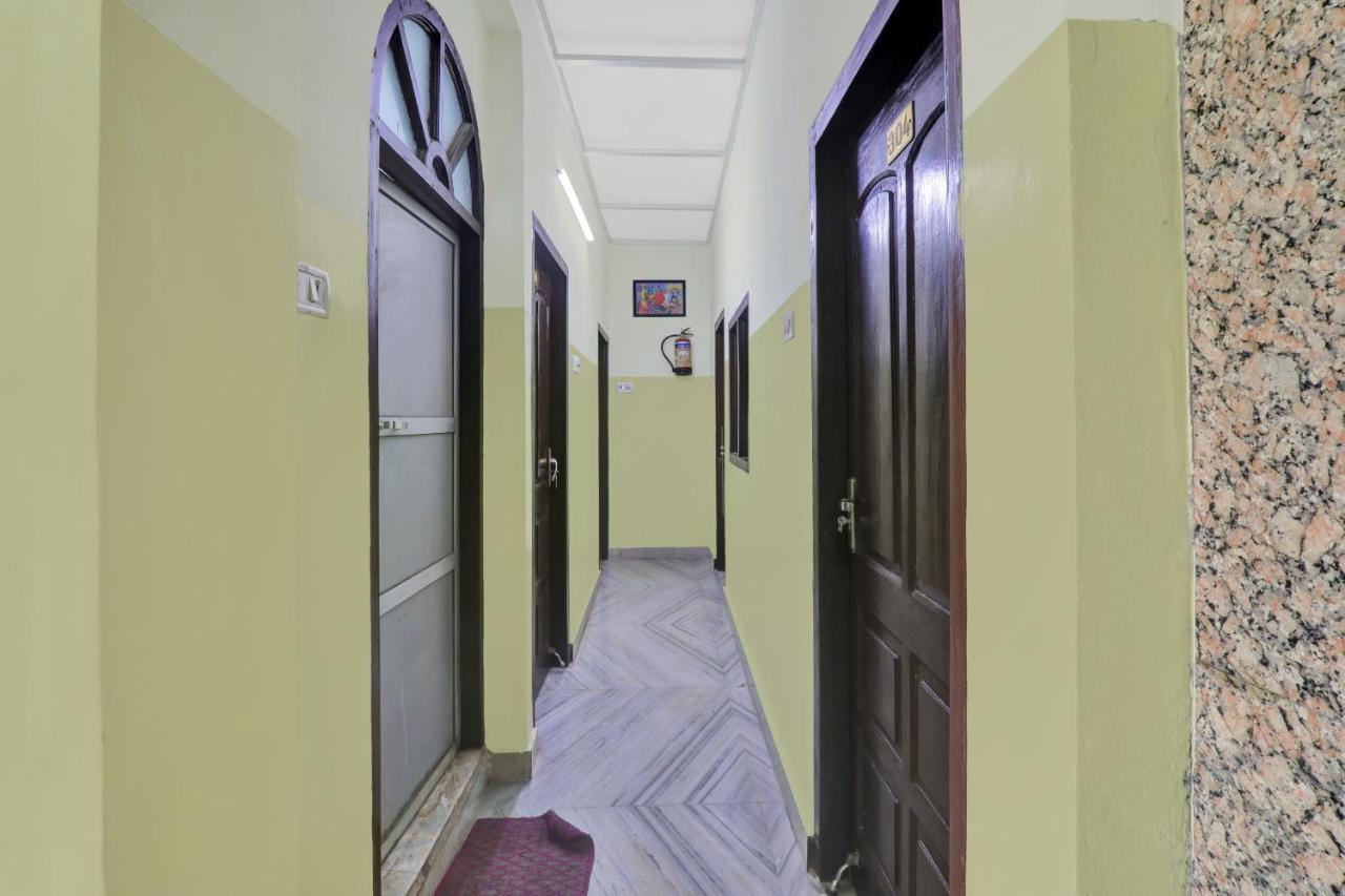Oyo 82407 K Shree Guest House 瓦拉纳西 外观 照片